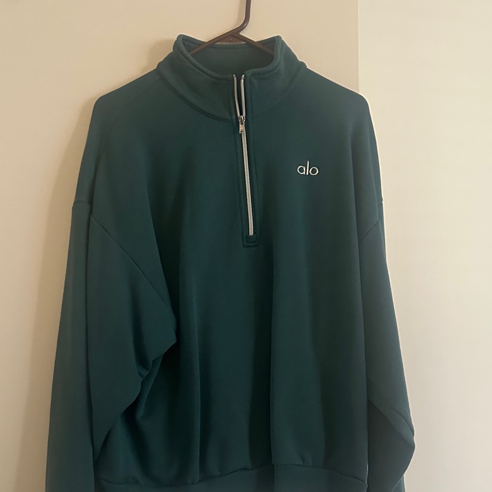 ALO Yoga women’s green Zip-Up Sweater